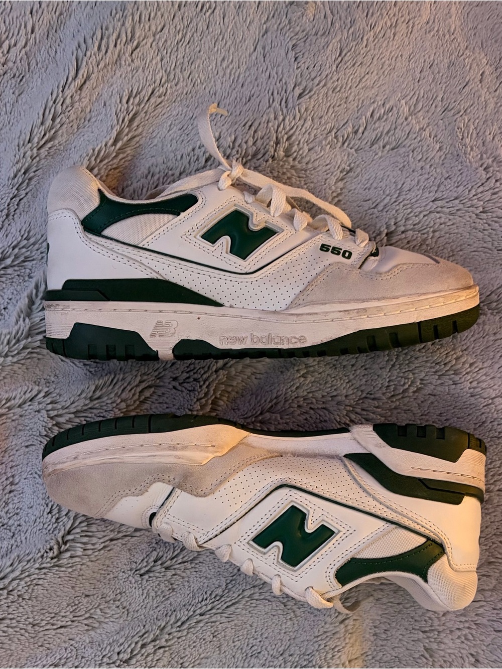New Balance Men’s White & Dark Green Athletic Sneakers